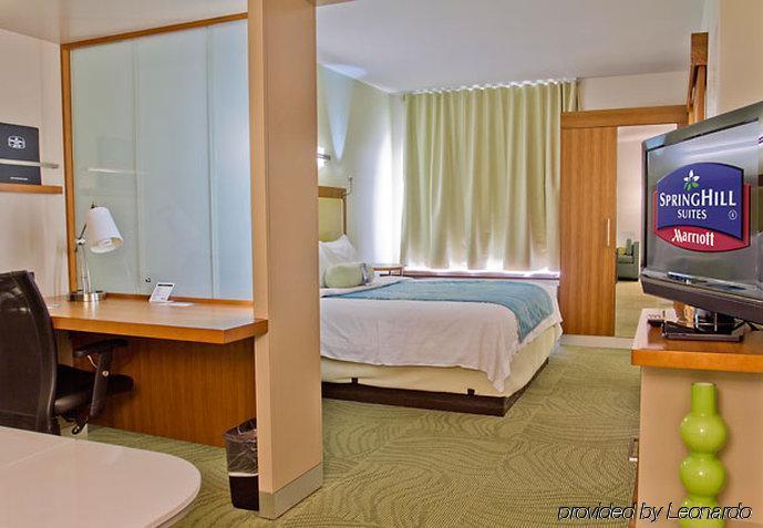 Springhill Suites Columbia Downtown The Vista Номер фото